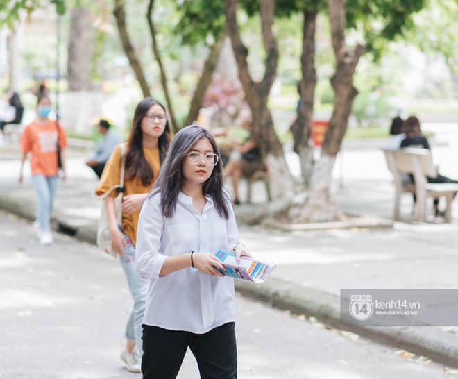 Hàng loạt trường đại học miễn giảm học phí, hỗ trợ tiền cho sinh viên nghỉ học tránh dịch - Ảnh 1.