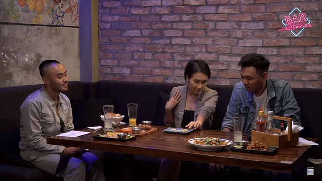 X&oacute;a tan nghi &aacute;n &aacute;i ngại v&igrave; l&ugrave;m x&ugrave;m của hội bạn th&acirc;n, Giang Ơi v&agrave; Khoai Lang Thang tương t&aacute;c cực đ&aacute;ng y&ecirc;u tr&ecirc;n talkshow - Ảnh 4.