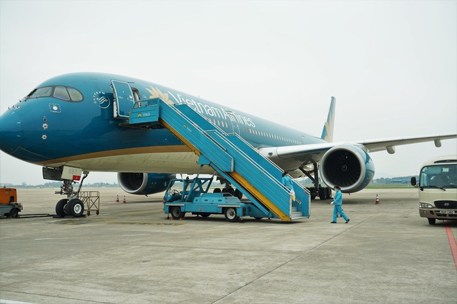 Vietnam Airlines giới hạn số lượng khách trên mỗi chuyến bay đến TP. HCM - Ảnh 1.