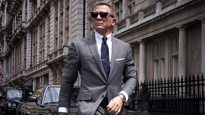 Bóng hồng của Điệp Viên 007 đại diện chị em cất lên tiếng khai thật: Nhìn James Bond mị thấy rần rần cả người! - Ảnh 1.