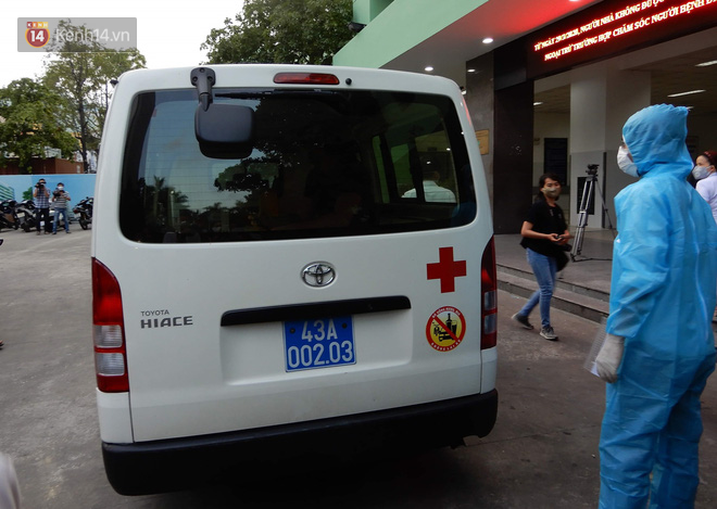Tin vui: Bệnh nhân Covid-19 thứ 4 ở Đà Nẵng khỏi bệnh, vui mừng chụp ảnh selfie trước khi được về nhà - Ảnh 3.