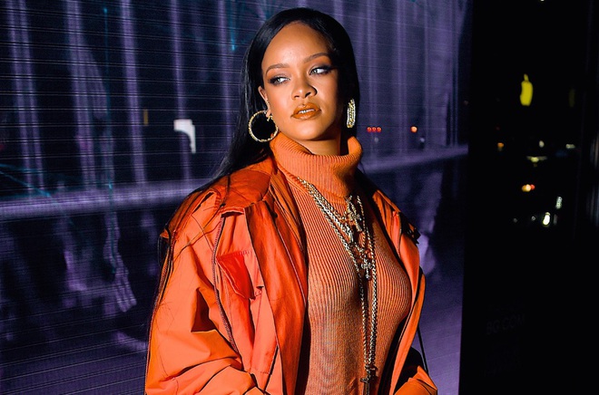 Rihanna tiếp tục gây tranh cãi: Xúc phạm người hâm mộ ngay trên livestream bằng ngôn từ tục tĩu khi được hỏi về album mới? - Ảnh 4.