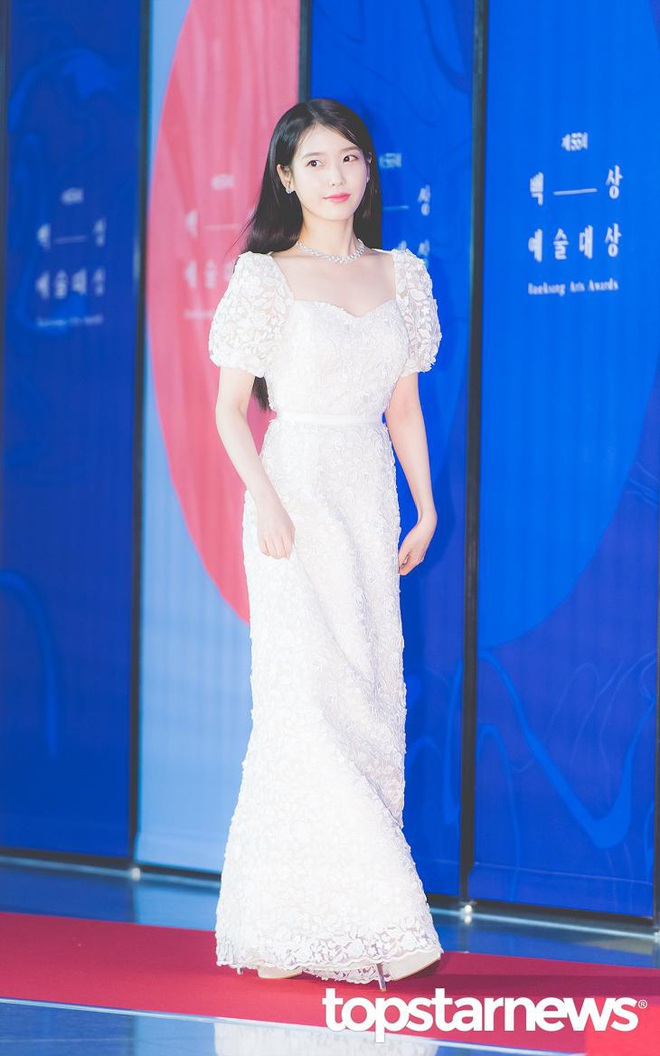 Viễn cảnh thảm đỏ Baeksang 2020 bùng nổ vì 5 mỹ nhân đề cử giải khủng: Combo Kim Hee Ae, IU, Son Ye Jin đúng là tuyệt phẩm - Ảnh 22.