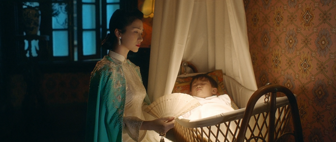 Hòa Minzy chính thức ra mắt MV sau 2 năm vắng bóng, kể lại bi kịch của Nam Phương Hoàng hậu mất người mình yêu vào tay người thứ ba - Ảnh 10.