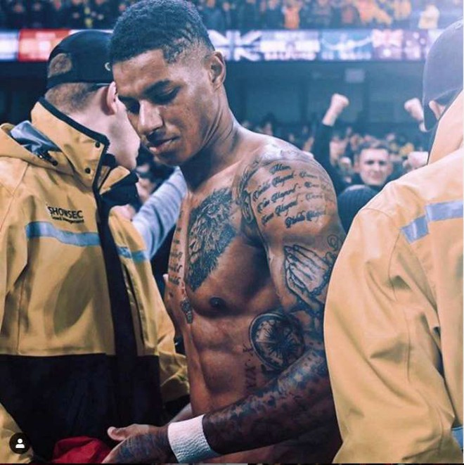 Những m&agrave;n lột x&aacute;c về body kh&oacute; tin tại l&agrave;ng b&oacute;ng đ&aacute;: Kết quả to&agrave;n cực phẩm, h&agrave;nh tr&igrave;nh của Ronaldo v&ocirc; c&ugrave;ng thần kỳ nhưng chưa phải người g&acirc;y sửng sốt nhất - Ảnh 6.