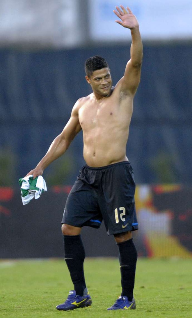 Những m&agrave;n lột x&aacute;c về body kh&oacute; tin tại l&agrave;ng b&oacute;ng đ&aacute;: Kết quả to&agrave;n cực phẩm, h&agrave;nh tr&igrave;nh của Ronaldo v&ocirc; c&ugrave;ng thần kỳ nhưng chưa phải người g&acirc;y sửng sốt nhất - Ảnh 9.