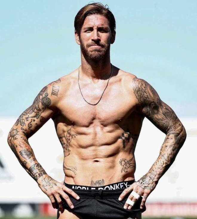 Những m&agrave;n lột x&aacute;c về body kh&oacute; tin tại l&agrave;ng b&oacute;ng đ&aacute;: Kết quả to&agrave;n cực phẩm, h&agrave;nh tr&igrave;nh của Ronaldo v&ocirc; c&ugrave;ng thần kỳ nhưng chưa phải người g&acirc;y sửng sốt nhất - Ảnh 12.