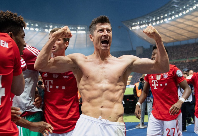 Những m&agrave;n lột x&aacute;c về body kh&oacute; tin tại l&agrave;ng b&oacute;ng đ&aacute;: Kết quả to&agrave;n cực phẩm, h&agrave;nh tr&igrave;nh của Ronaldo v&ocirc; c&ugrave;ng thần kỳ nhưng chưa phải người g&acirc;y sửng sốt nhất - Ảnh 4.
