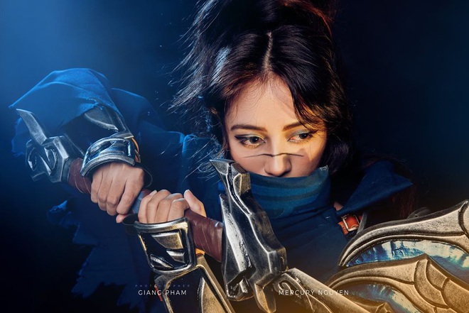 Ngất ngây với Yasuo phiên bản nữ của cosplayer Việt, cực quyến rũ nhưng cũng rất cool ngầu! - Ảnh 1.