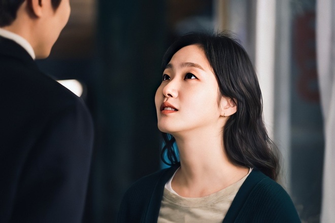 Lee Min Ho lại khoe nụ hôn ngọt ngào với Kim Go Eun trên trang cá nhân, người muốn hét lên phim giả tình thật chính là anh? - Ảnh 3.