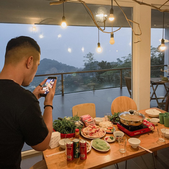 Bộ ảnh phơi b&agrave;y sự thật trần trụi về những lần du lịch nh&oacute;m m&agrave; gần như hội bạn n&agrave;o cũng vậy! - Ảnh 5.
