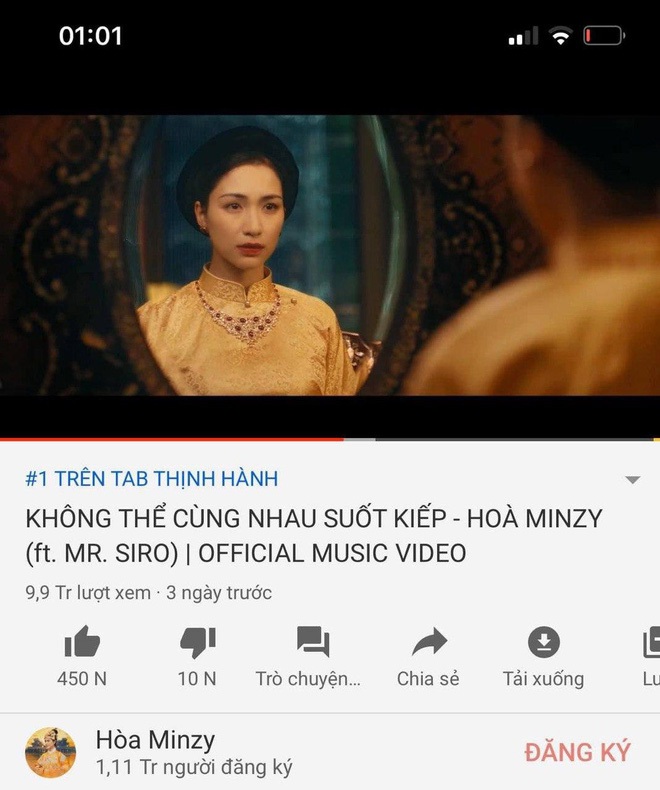 Bức h&#236;nh Top 1 Trending đ&#227; &amp;quot;linh nghiệm&amp;quot; với bộ ba Hoa D&#226;m Bụt thật rồi, nhưng đ&#225;ng ch&#250; &#253; hơn cả l&#224; chiếc m&#225;i BLACKPINK m&#224; Hương Giang mới cắt! - Ảnh 2.