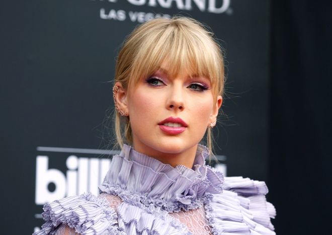 Taylor Swift, Ariana Grande đồng loạt bị mất hàng trăm nghìn follower trên Spotify, nhưng Drake mới là số nhọ nhất! - Ảnh 5.