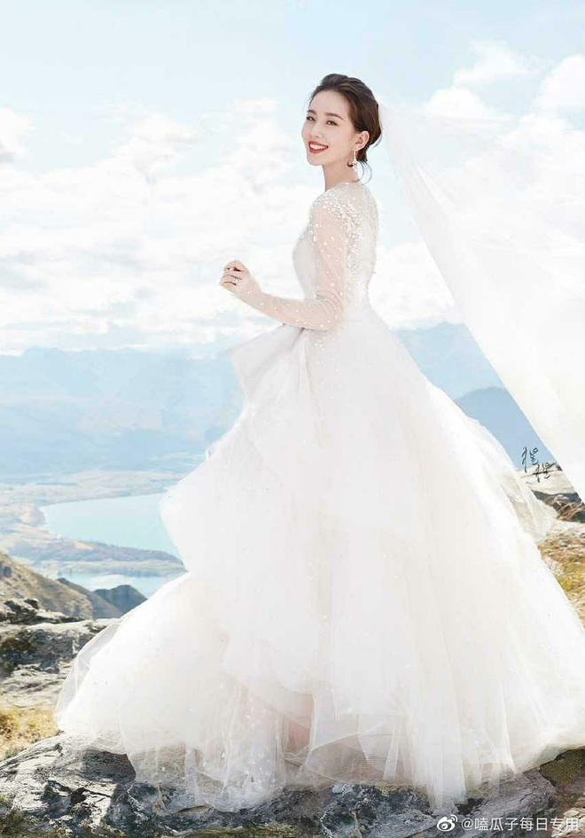 Dương Tử đẹp rụng rời trong bộ ảnh cưới khiến netizen xuýt xia