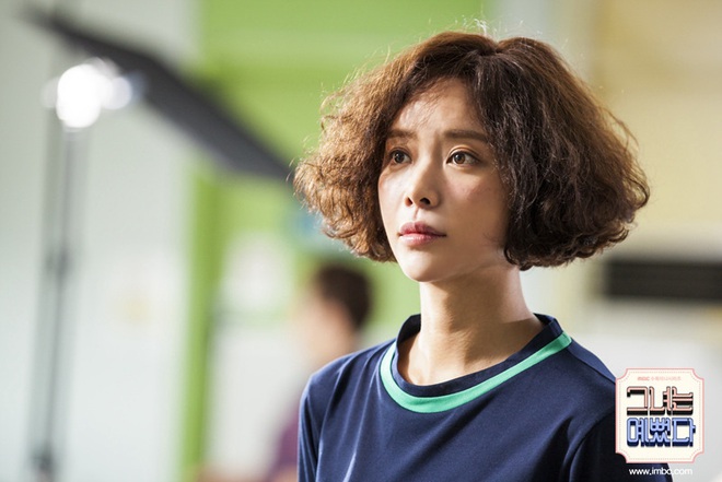 Hwang Jung Eum: Nữ hoàng rom-com đã trở lại lợi hại với vai dì hai quán rượu quyến rũ ở Mystic Pop-up Bar - Ảnh 8.