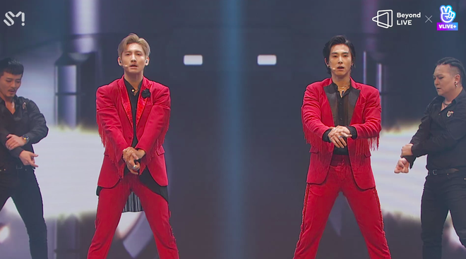 TVXQ! nói Xin chào fan Việt, biểu diễn cực sung tại concert online với loạt sân khấu đã mắt; được hậu bối NCT Dream giao nhiệm vụ đầy ý nghĩa - Ảnh 58.