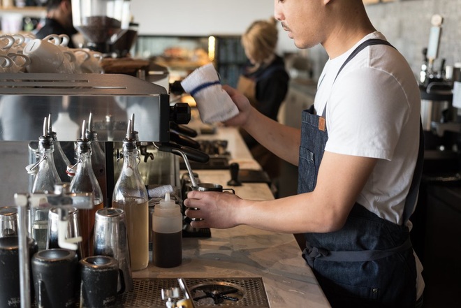 Người yêu nhõng nhẽo cũng chưa là gì với những vị khách trái tính trái nết này: chắc nhân viên chỉ muốn hét lên về hành tinh của anh/chị mà order ấy! - Ảnh 1.