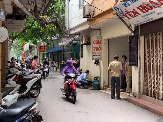 H&agrave; Nội: Ph&aacute;t hiện nam sinh vi&ecirc;n tử vong trong tư thế treo cổ tại nh&agrave; ri&ecirc;ng - Ảnh 1.