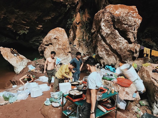 Chàng trai lần đầu tiết lộ nhiều sự thật ít biết về “hố tử thần” cao nhất Việt Nam, khẳng định nhiều bài đăng trên MXH đưa thông tin sai lệch gây hiểu lầm - Ảnh 17.