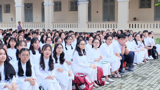 TPHCM tất bật chuẩn bị đón hơn 170.000 học sinh đi học lại - Ảnh 3.