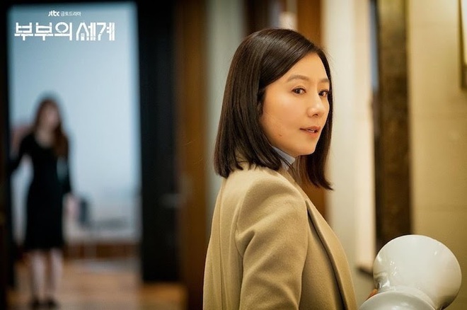 Ngoại tình với chính vợ cũ là âm mưu của Tae Oh (Thế Giới Hôn Nhân) hay nước cờ cao tay từ bà cả Sun Woo? - Ảnh 9.