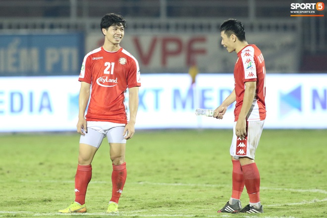 Công Phượng bận hỏi vợ, 28 cầu thủ TP.HCM sẵn sàng gánh team trong ngày V.League trở lại - Ảnh 1.