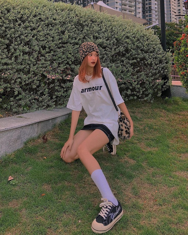 Muốn biết &ldquo;info&rdquo; quần &aacute;o đẹp mua ở đ&acirc;u, ngắm street style hội g&aacute;i xinh s&agrave;nh mặc Instagram l&agrave; bạn sẽ c&oacute; ngay c&acirc;u trả lời - Ảnh 21.