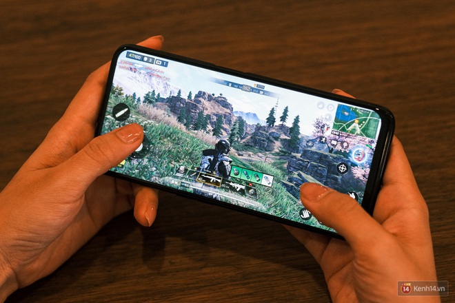 Thử chơi game nặng tr&ecirc;n Realme 6 Pro: H&oacute;a ra s&aacute;t thủ phần cứng kh&ocirc;ng chỉ d&agrave;nh ri&ecirc;ng cho Xiaomi nữa rồi - Ảnh 6.