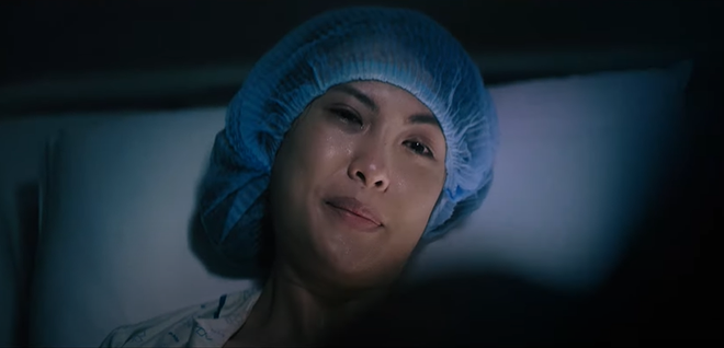 Đ&ocirc;ng Nhi kể lại c&acirc;u chuyện đời m&igrave;nh từ khi sinh ra, đến khi trưởng th&agrave;nh v&agrave; l&agrave;m mẹ trong MV mới khiến ai xem cũng rưng rưng nước mắt - Ảnh 3.