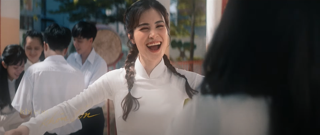 Đ&ocirc;ng Nhi kể lại c&acirc;u chuyện đời m&igrave;nh từ khi sinh ra, đến khi trưởng th&agrave;nh v&agrave; l&agrave;m mẹ trong MV mới khiến ai xem cũng rưng rưng nước mắt - Ảnh 6.