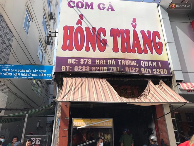 Thay bình gas gây cháy nhà ở trung tâm Sài Gòn, 4 người bị bỏng nhập viện cấp cứu - Ảnh 1.