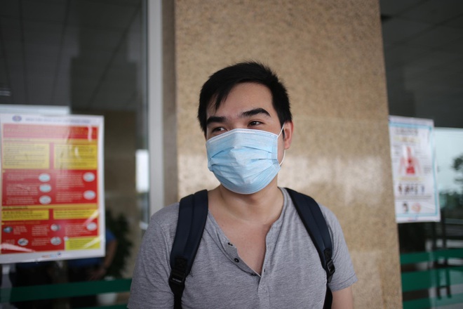 Bệnh nhân 162 từng bị tổn thương phổi nặng bật khóc trong ngày được công bố khỏi bệnh - Ảnh 3.