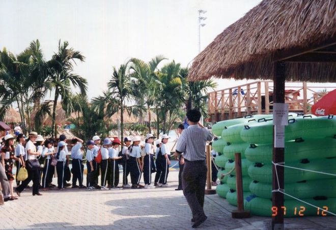 Loạt ảnh + bí mật chưa từng tiết lộ về công viên nước đầu tiên ở Việt Nam: Biểu tượng nức tiếng Sài Gòn âm thầm “biến mất” từ năm 2006 khiến giới trẻ nuối tiếc - Ảnh 3.