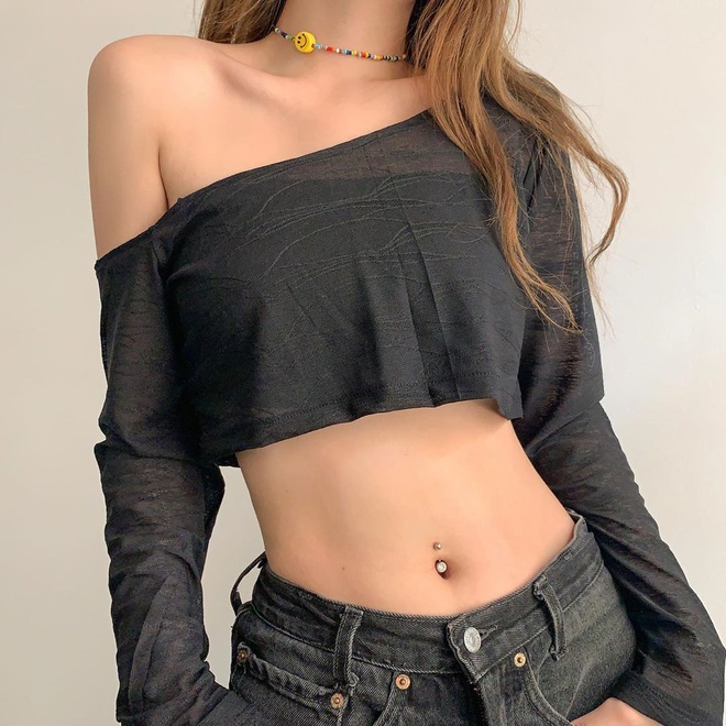 Học tập Jennie - Lisa, sao Việt thi nhau diện kiểu áo một mất một còn khoe body sexy hết cỡ - Ảnh 19.