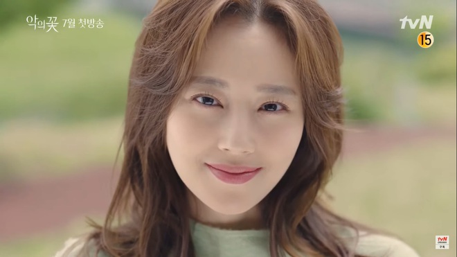 Rợn người biểu cảm hai mặt của Lee Jun Ki ở teaser Flower of Evil: Vừa cười ngọt ngào 2 giây bỗng biến sắc lạnh lùng - Ảnh 5.
