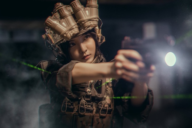 Hotgirl Nene hoá thân thành nữ chiến binh đậm chất Call of Duty, đã đẹp lại còn ngầu chẳng chê vào đâu được! - Ảnh 6.