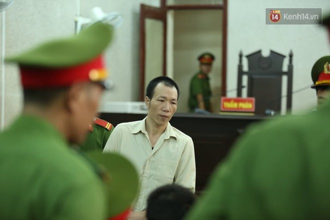 Xử ph&uacute;c thẩm vụ nữ sinh giao g&agrave;: Vương Văn H&ugrave;ng k&ecirc;u oan, khai bị đ&aacute;nh đập &eacute;p cung 7 ng&agrave;y 7 đ&ecirc;m - Ảnh 10.