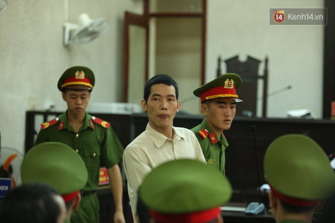 Xử ph&uacute;c thẩm vụ nữ sinh giao g&agrave;: Vương Văn H&ugrave;ng k&ecirc;u oan, khai bị đ&aacute;nh đập &eacute;p cung 7 ng&agrave;y 7 đ&ecirc;m - Ảnh 4.