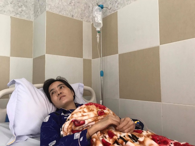 B&igrave;nh Dương: Chủ cửa h&agrave;ng quần &aacute;o bị đ&aacute;nh đập, n&eacute;m bom xăng v&igrave; m&oacute;n nợ 100 triệu đồng - Ảnh 1.