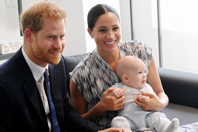 Hoàng tử Archie-con trai của Meghan và Harry có khả năng không được về lại Anh Quốc vì Công ước Quốc tế từ 40 năm trước - Ảnh 4.