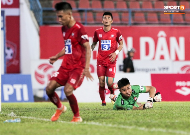 Thủ môn U23 Việt Nam được yêu cầu giữ im lặng để tránh vạ miệng sau trận thua đáng tiếc - Ảnh 8.