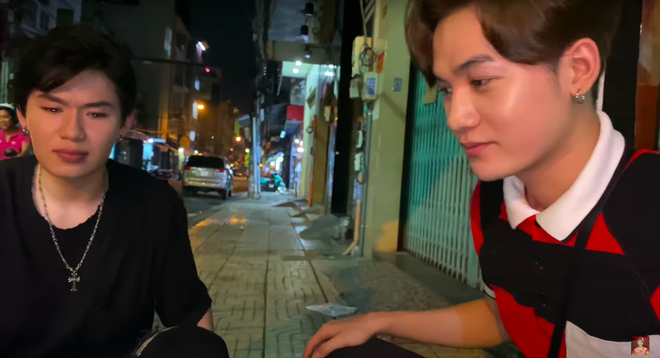 Boyband mới lập của Trấn Th&agrave;nh tụ tập lần đầu sau &ldquo;debut&rdquo;: Chẳng h&aacute;t h&ograve; g&igrave; m&agrave; chỉ thấy đi ăn hết m&oacute;n n&agrave;y đến m&oacute;n kia, c&ugrave;ng &ldquo;tấu h&agrave;i&rdquo; cả buổi - Ảnh 7.