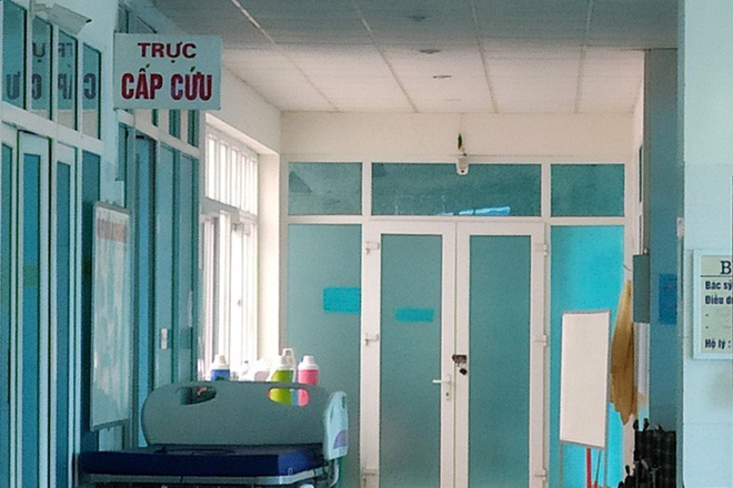 Trèo cột điện cao thế bắt chim, một học sinh bị điện giật nguy kịch - Ảnh 1.