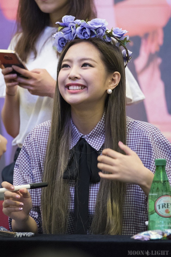 Công chúa YG Jennie (BLACKPINK): Từ cô bé Hàn Kiều đến nữ idol nổi tiếng toàn cầu và vén màn nghi vấn biệt đãi - Ảnh 12.