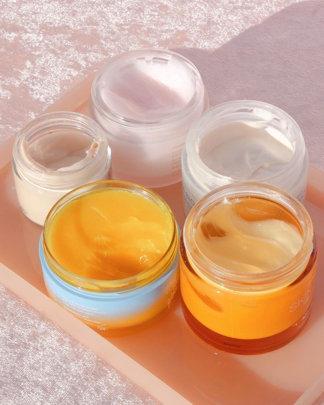 C&oacute; 1 loại mỹ phẩm c&agrave;ng giảm gi&aacute; th&igrave; c&aacute;c chị em c&agrave;ng phải cẩn trọng khi mua nếu kh&ocirc;ng muốn tiền mất tật mang - Ảnh 2.