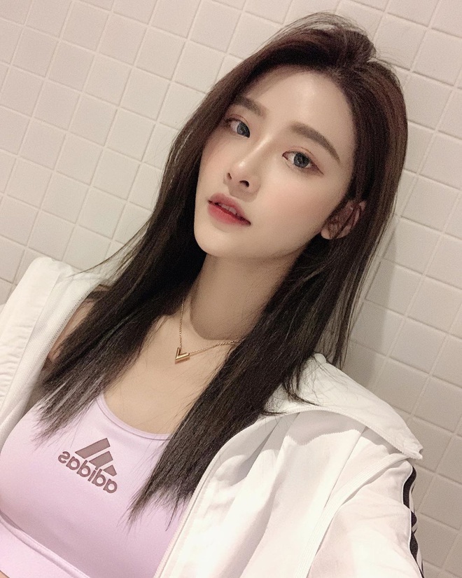 Nàng công sở đừng sai như Hari Won: Chỉ vì chọn liều màu son mà nhan sắc sến đi vài phần - Ảnh 5.