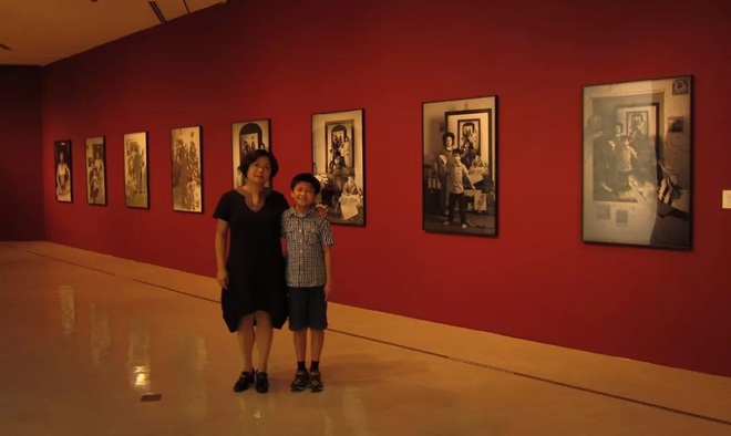 Bộ ảnh lồng ghép ấn tượng của bà mẹ đơn thân Đài Loan: Dành 17 năm ghi lại hành trình trưởng thành cùng con trai động lòng người - Ảnh 16.