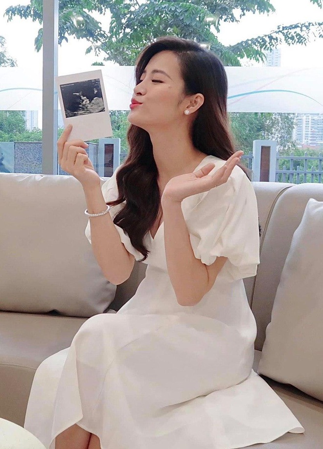 Đ&ocirc;ng Nhi h&agrave;o hứng khoe ảnh si&ecirc;u &acirc;m c&ograve;n kh&eacute;o thể hiện đ&atilde; trang bị đầy đủ kiến thức để l&agrave;m mẹ! - Ảnh 2.