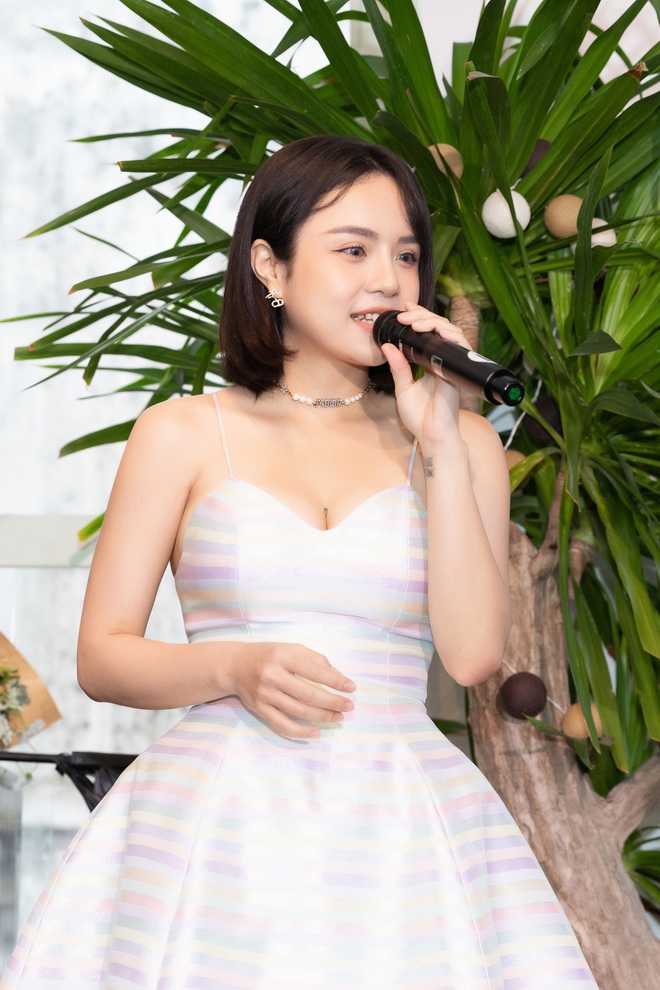 Thái Trinh chính thức ra mắt album hát nhạc Acoustic, chia sẻ từng có ý định bỏ nghề hát, thậm chí từng nghĩ đến chuyện bán nhà vì quá bế tắc - Ảnh 1.