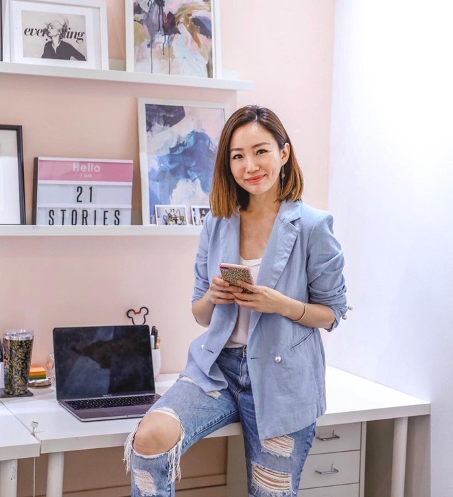 N&agrave;ng CEO chia sẻ 2 c&ocirc;ng thức gi&uacute;p chị em c&ocirc;ng sở l&ecirc;n level mặc đẹp: Đồ basic kh&ocirc;ng thể thiếu, những l&uacute;c cần hở phải thật tinh tế - Ảnh 5.